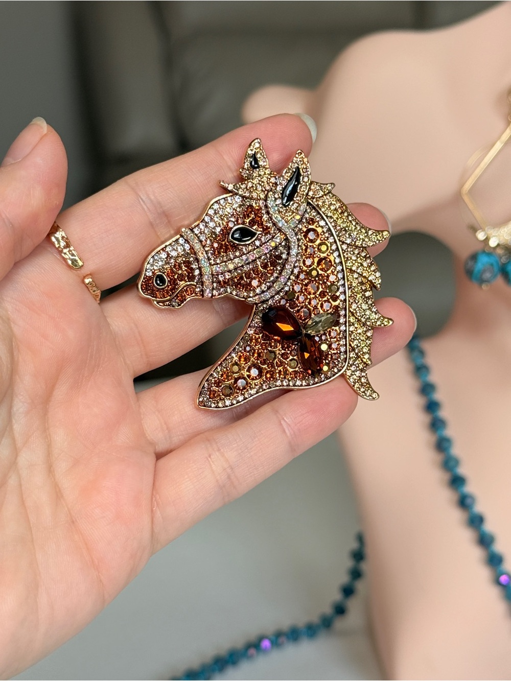 Elegant Gold-Tone Brown Crystal Horse Head Brooch